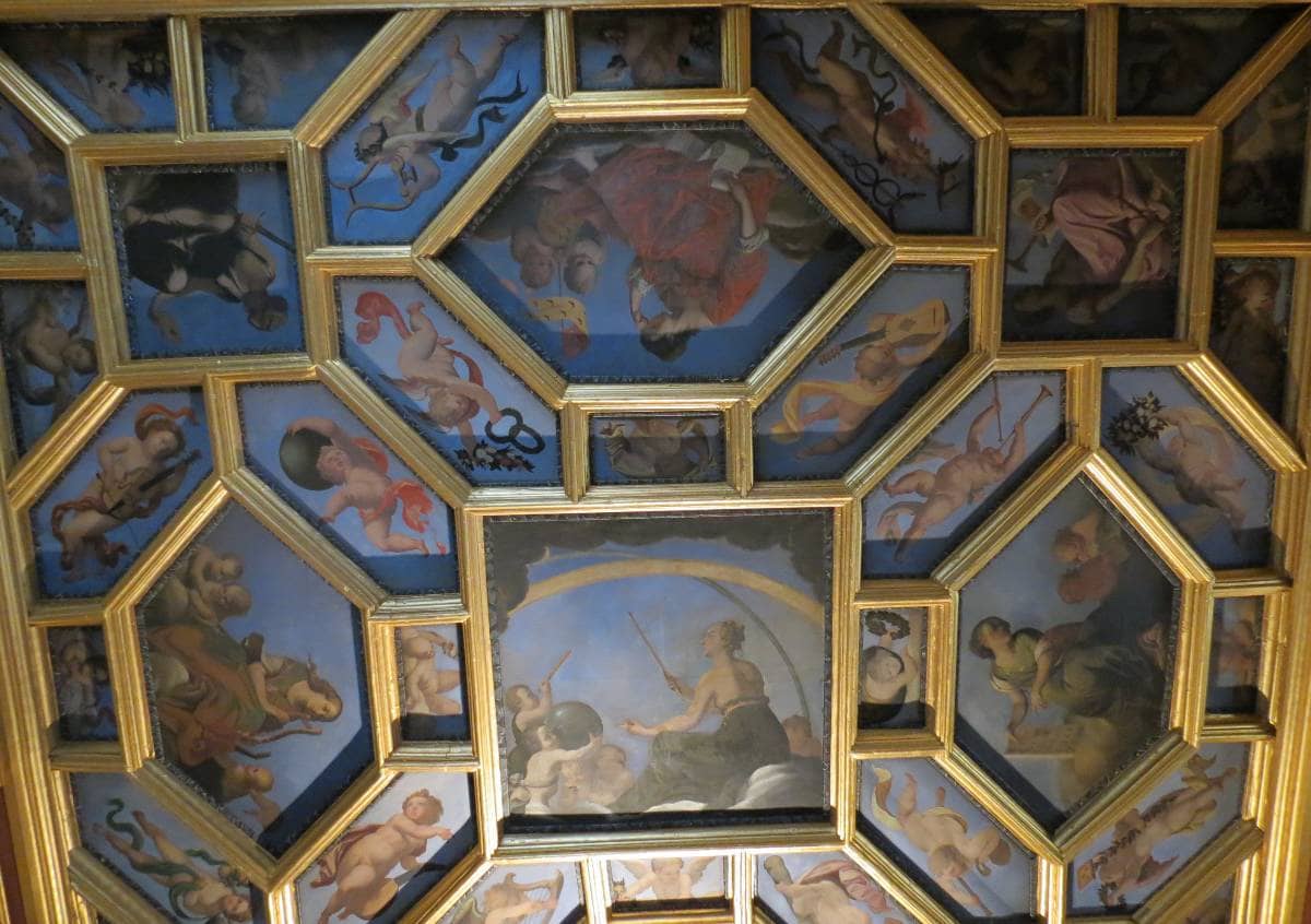 Plafond de la chambre Louis XIII