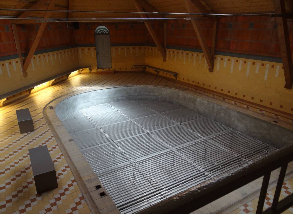 Familistère : piscine