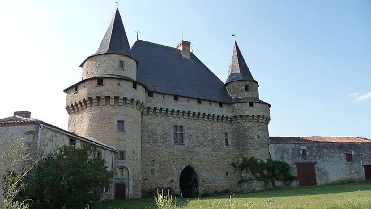 Le donjon-porche