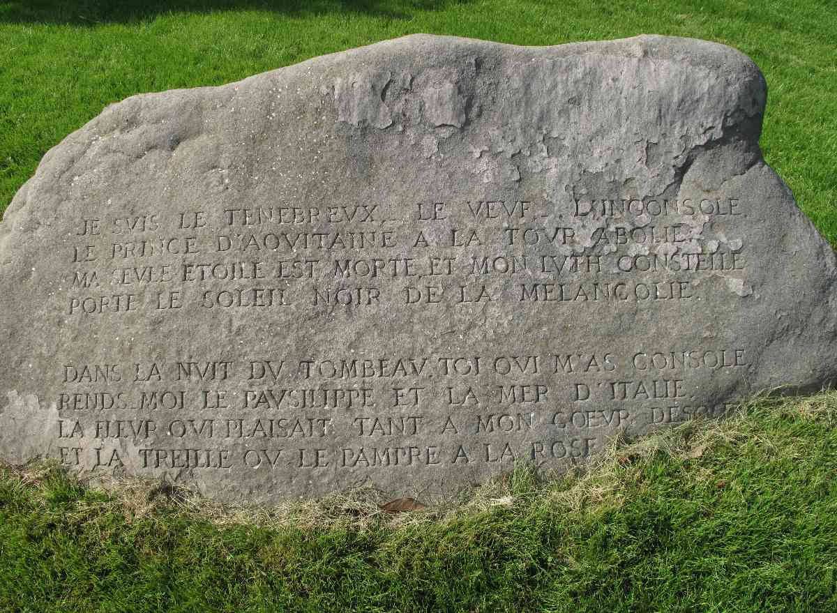 Monument à Gérard de Nerval