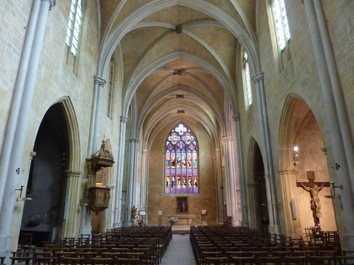 L'intérieur de Saint-Jean