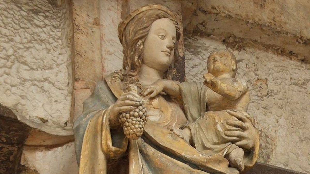 Statue, Notre-Dame de Semur