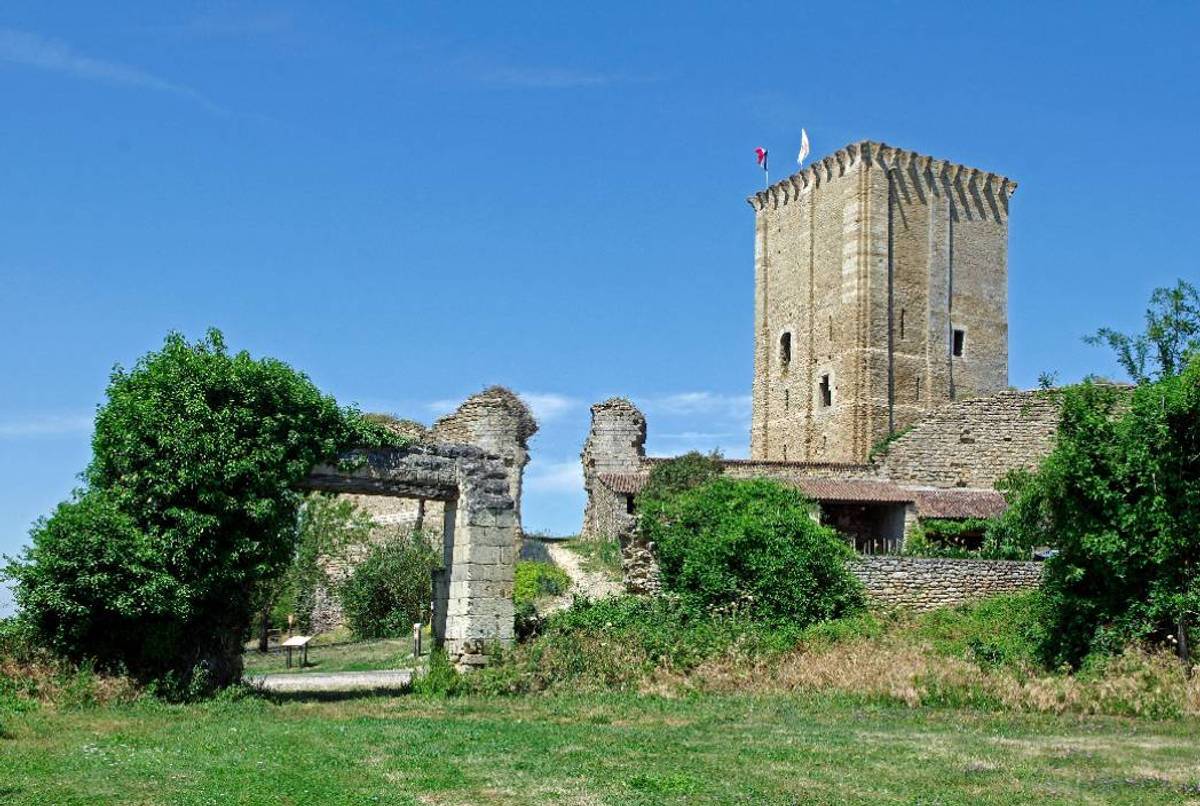 Donjon de Moncontour