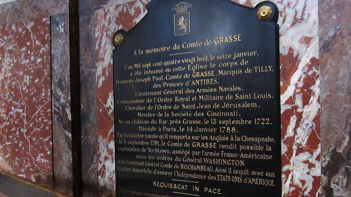 La plaque commémorative de l'amiral à Saint-Roch