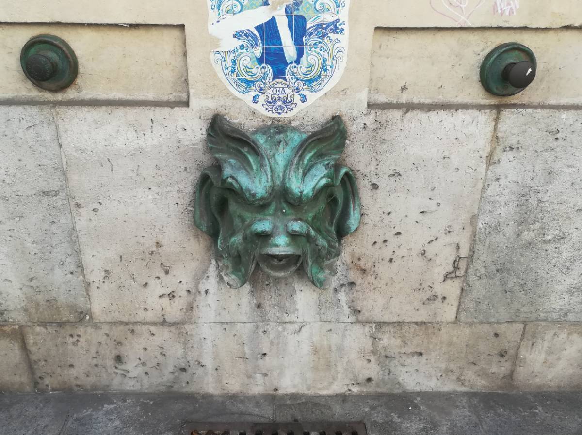 La fontaine : détail