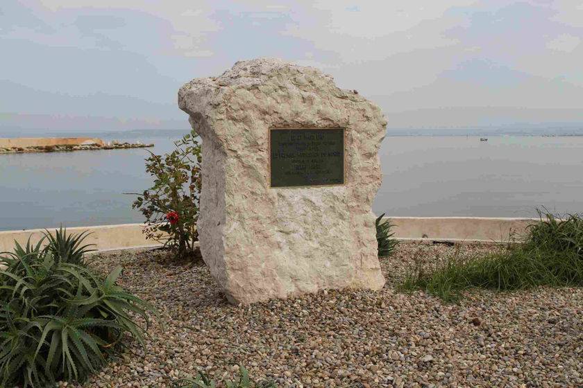 Stèle H. Fabre, Martigues