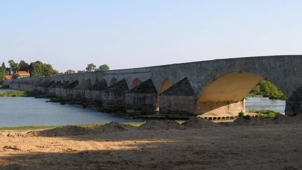 Le pont sur la Loire