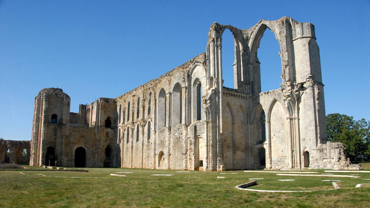 L'abbatiale de Maillezais