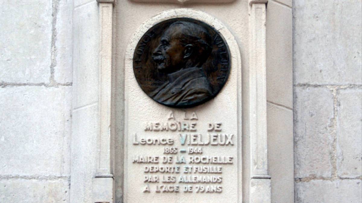 La plaque commémorative