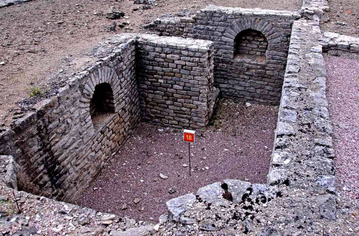 Sous-sol de maison, oppidum d'Alésia