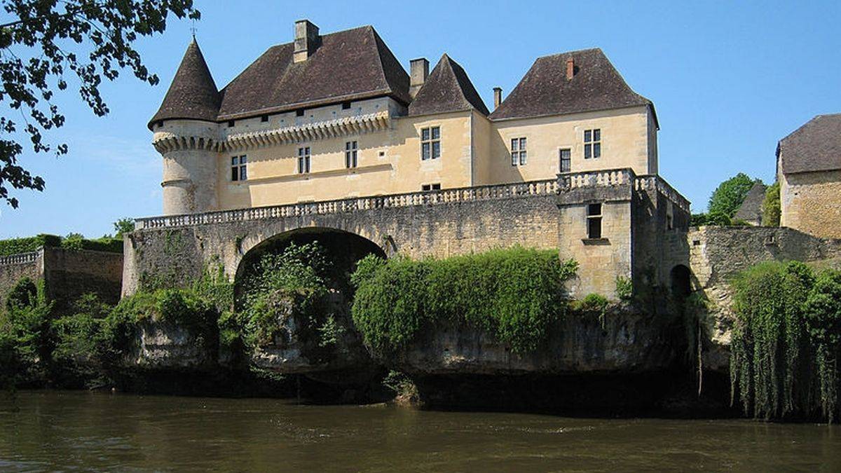 Le château, la Vézère