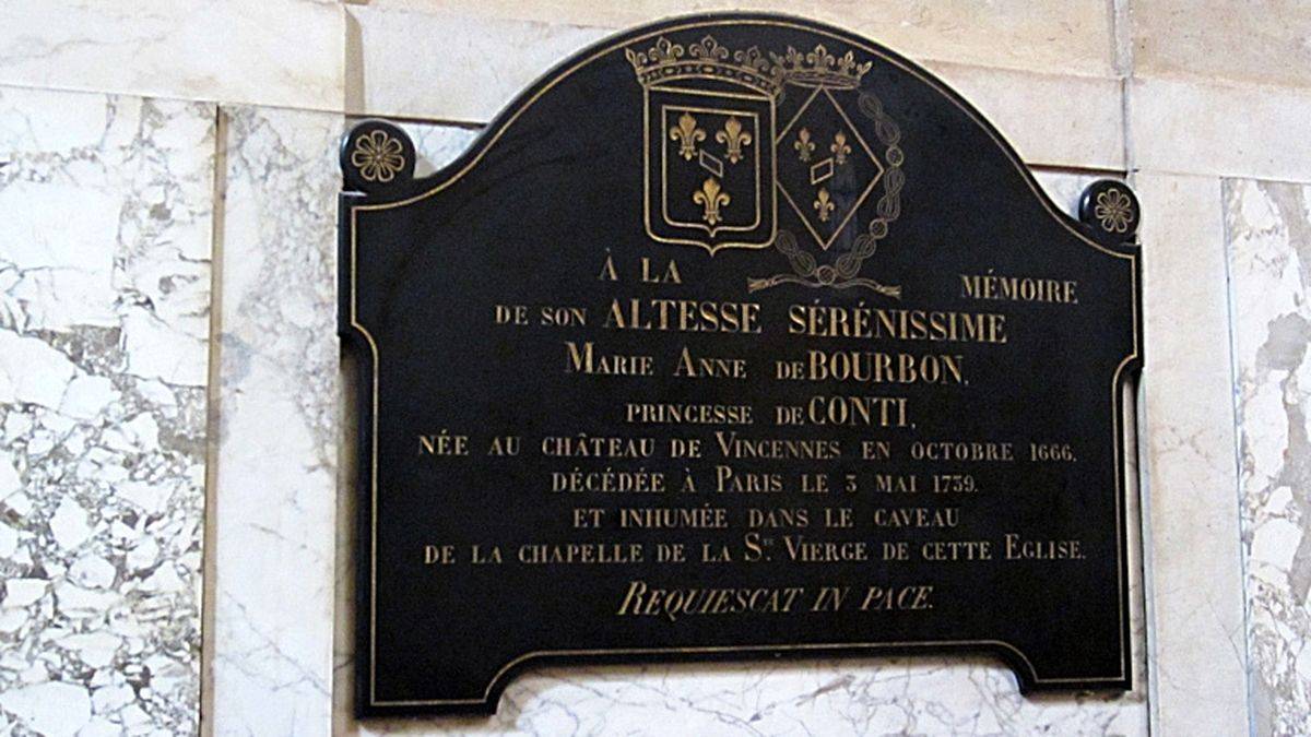 La plaque funéraire de la princesse, à Saint-Roch