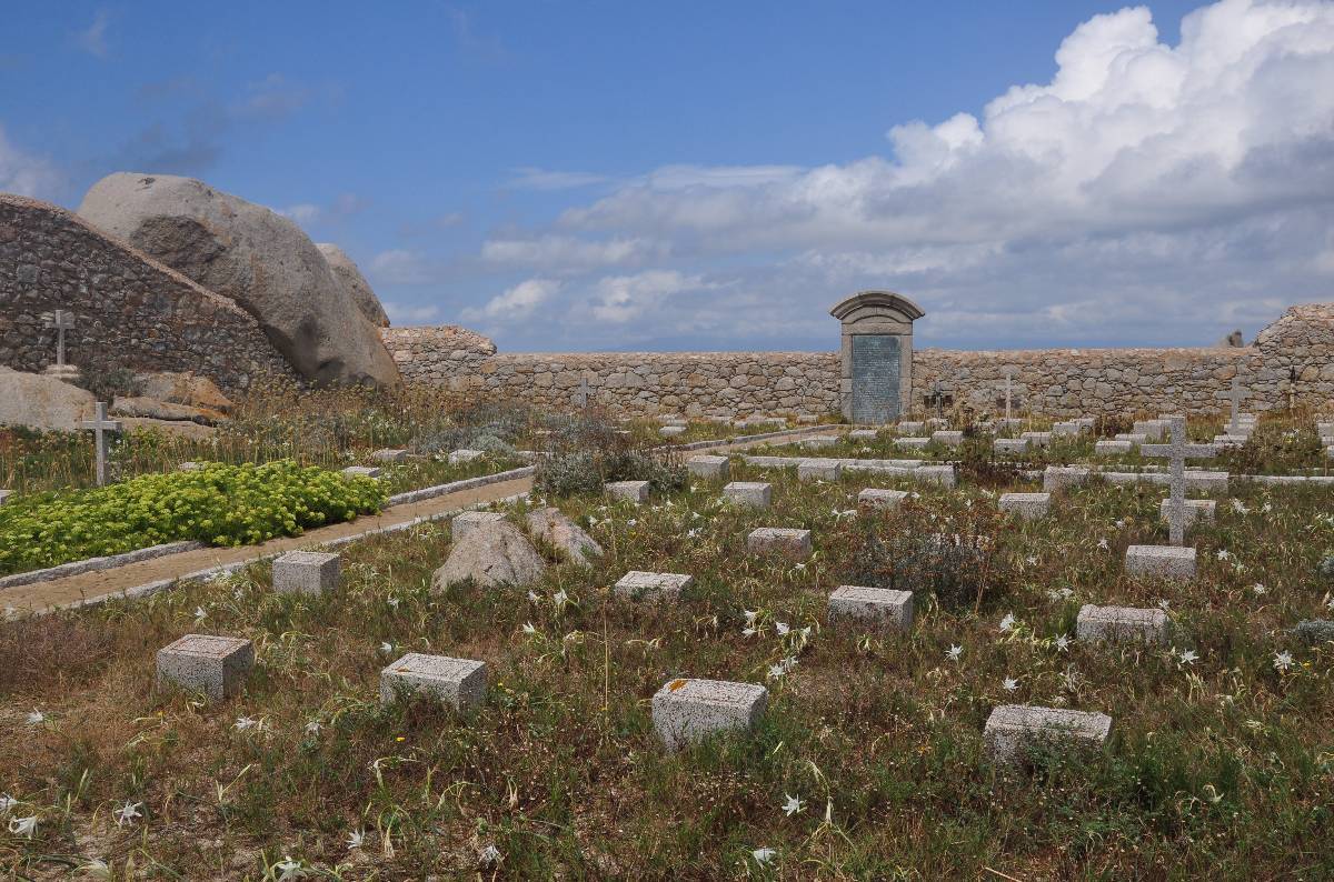 Le cimetière