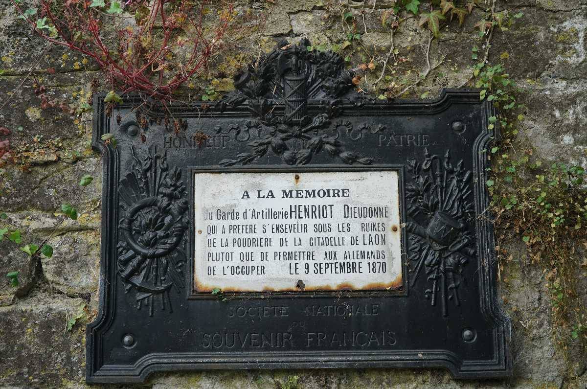 Plaque commémorative de l'explosion de la citadelle