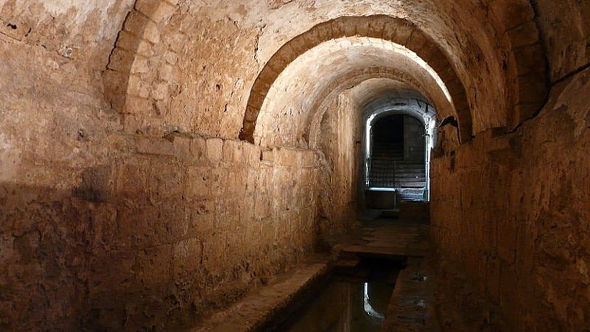 La fontaine souterraine