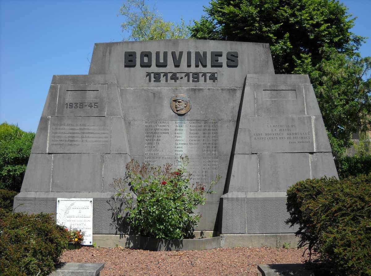 Monument aux morts de Bouvines