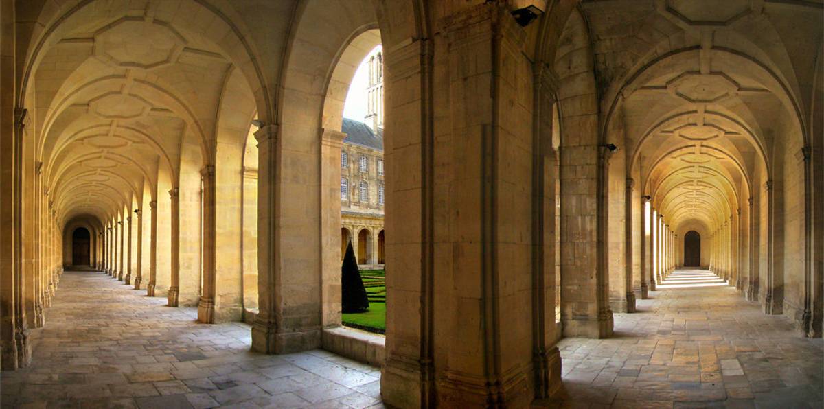 Le cloître