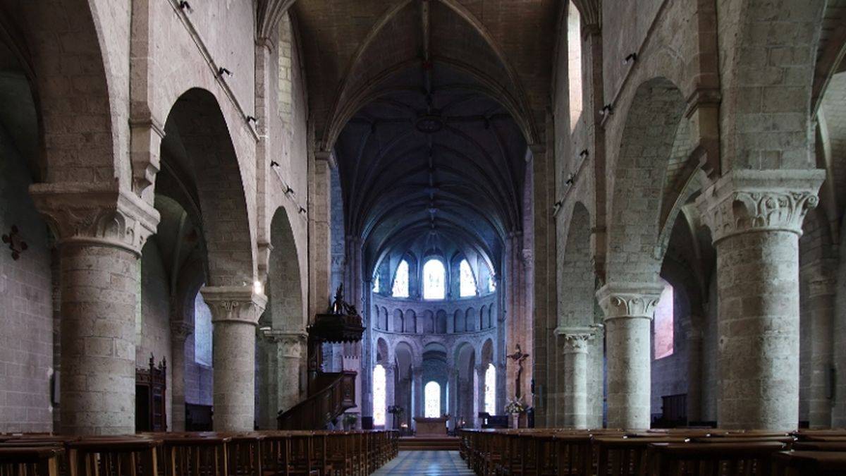 Intérieur de l'église abbatiale