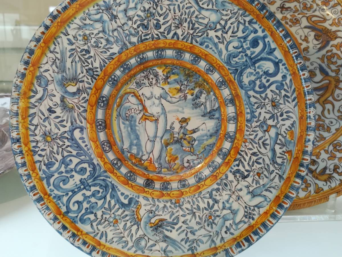 Grand plat (1630), inspiration italienne