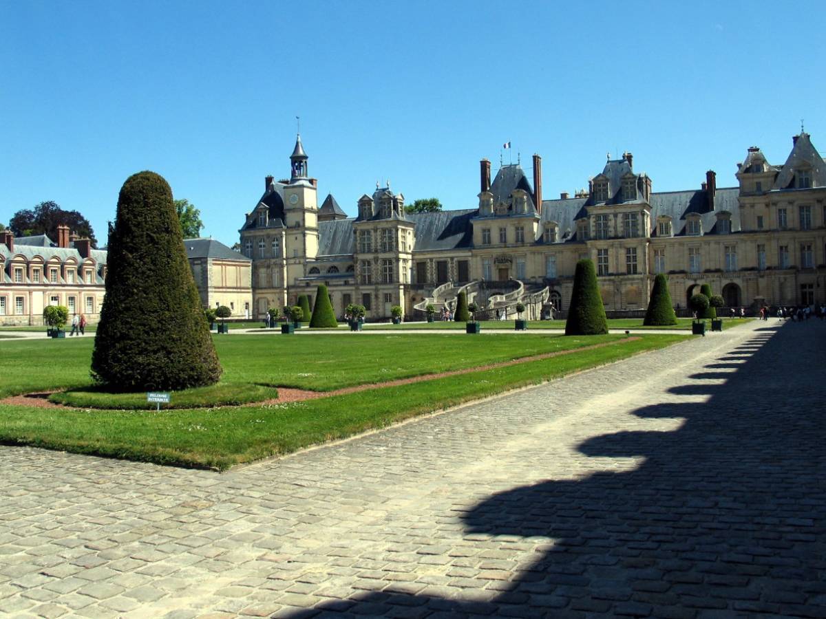 Cour du Cheval Blanc