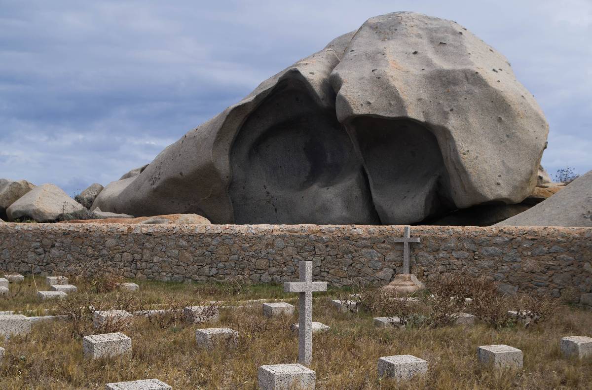 Le cimetière