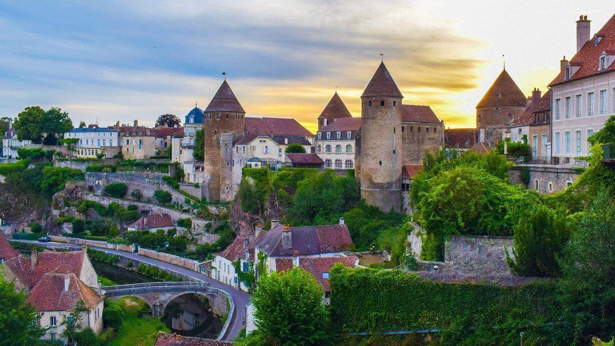 Semur-en-Auxois