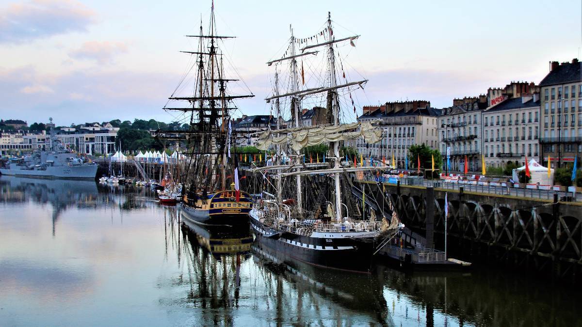 Belem et Hermione, quai de la Fosse