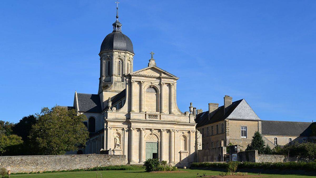 Abbaye de Juaye-Mondaye