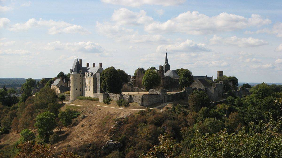 Château de Sainte-Suzanne