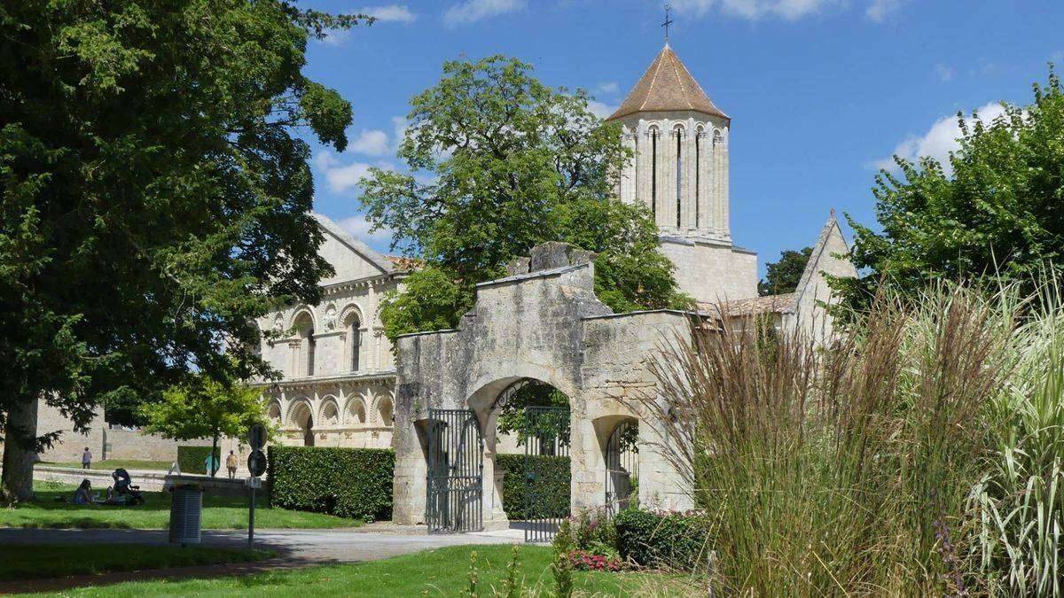 Notre-Dame de Surgères