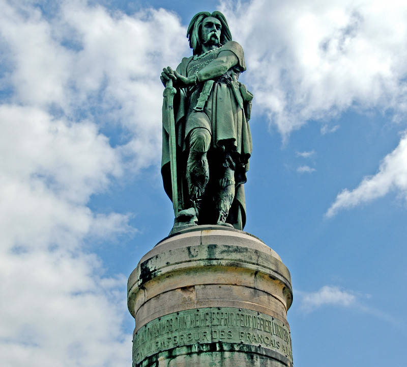 Statue des Vercingétorix, Alésia