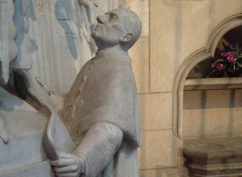 Monument à Jeanne d'Arc, détail, l'évêque Le Senne