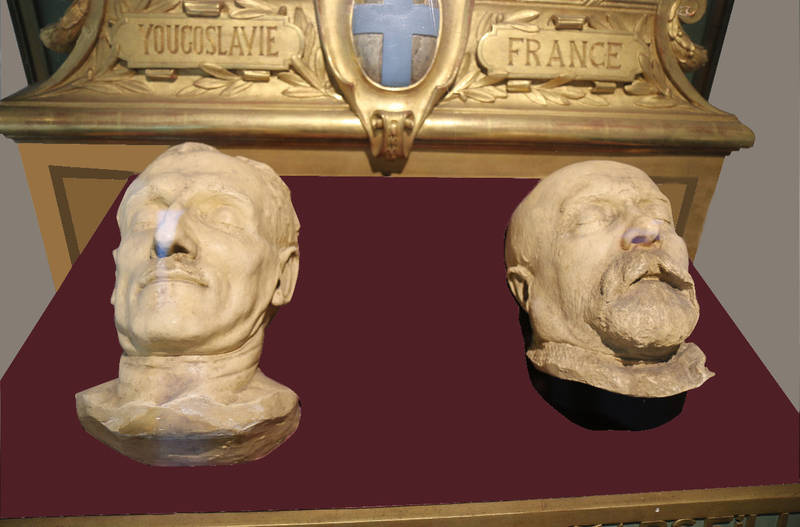 Masques mortuaires des deux victimes