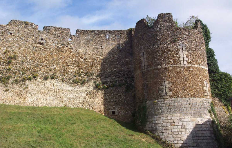 Château-Renard : château du Haut