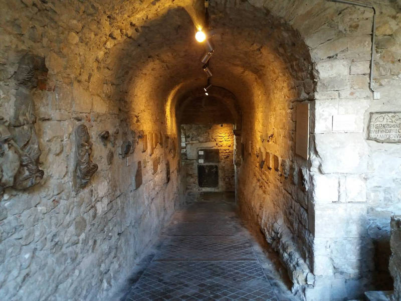 L'entrée de la crypte