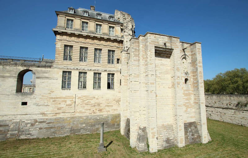 Fossé du château où a été fusillé le duc
