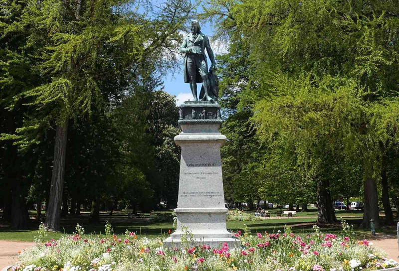 Statue de Berthollet, Annecy