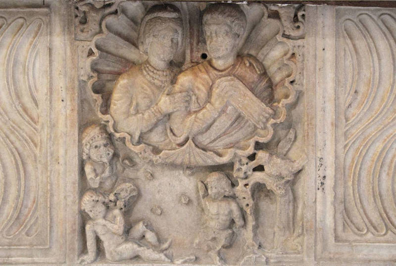 Tombeau de saint Véran : détail