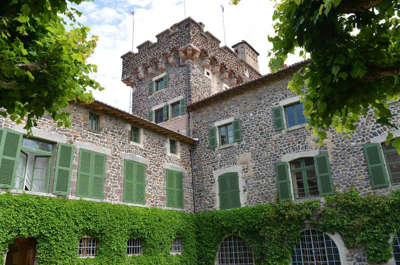 Château de Chavaniac : donjon du 20e s